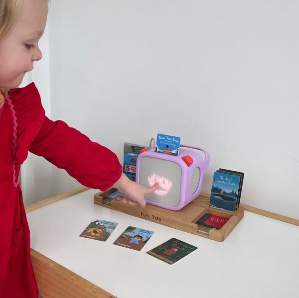Yoto card reader stand and charging dock