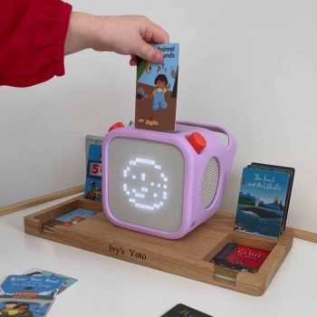 Yoto card reader stand and charging dock